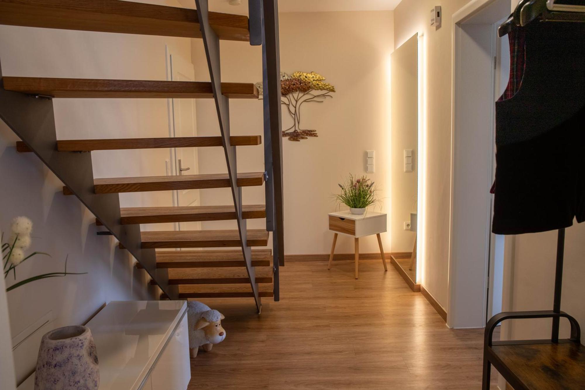 Dahem-apartments - Ruhig Parkplatz Rhein Main Gebiet Gut Erreichbar - App 1 Barrierefrei Mit Kamin Garten Und Hund - App 2 Mit Balkon Apartment